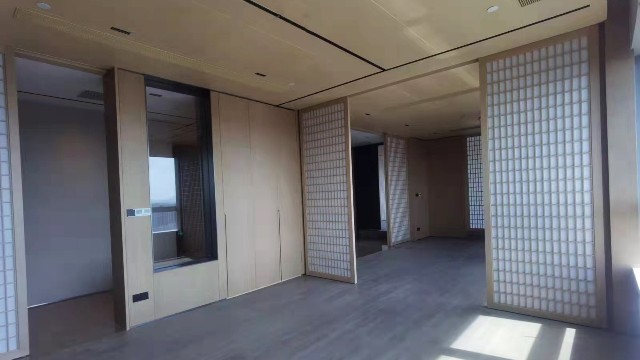 杭州市濱江區(qū)中贏星際@木紋鋁單板和木紋鋁格柵組合